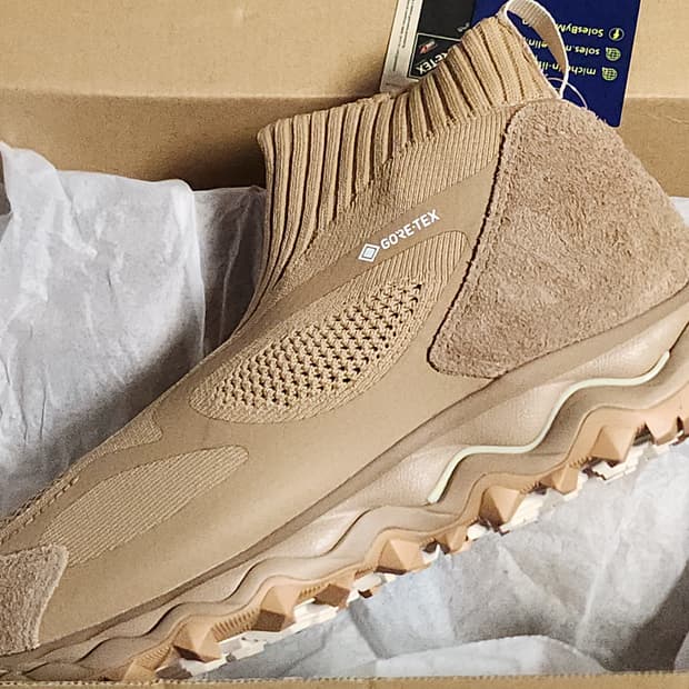 미즈노 논네이티브 무진 255사이즈