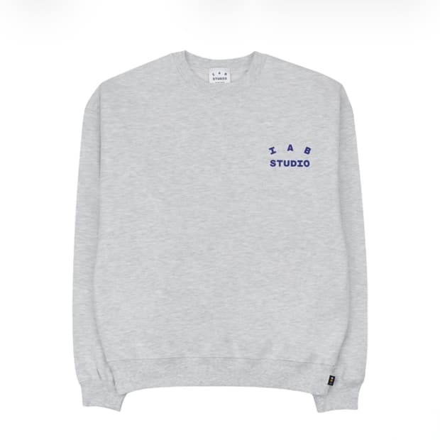 (M) 아이앱 스튜디오 스웨트셔츠