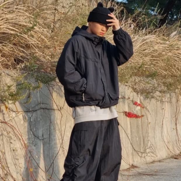 트래블후드 윈드 브레이커 블랙