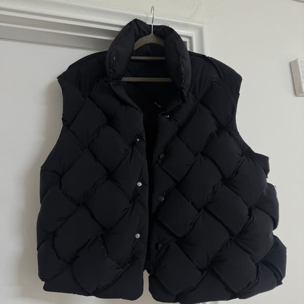 보네가베네타 패딩 베스트