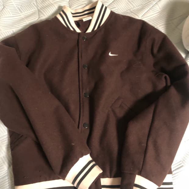 나이키 nsw 어센틱 바시티 버건디 L