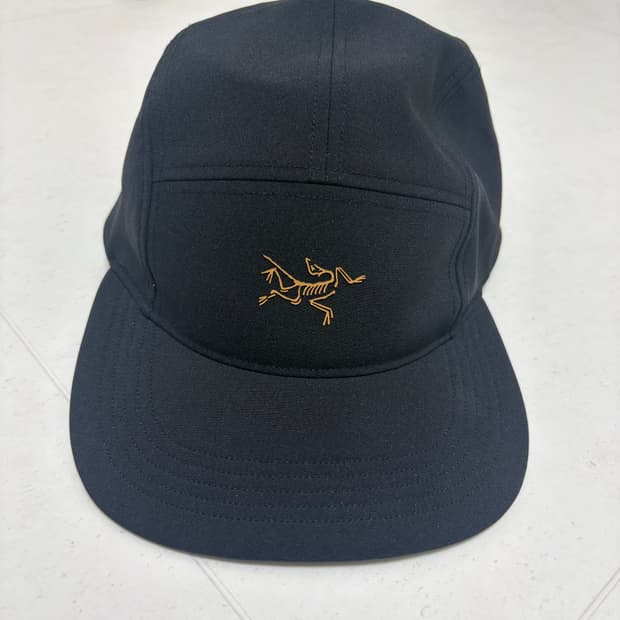 아크테릭스 모자