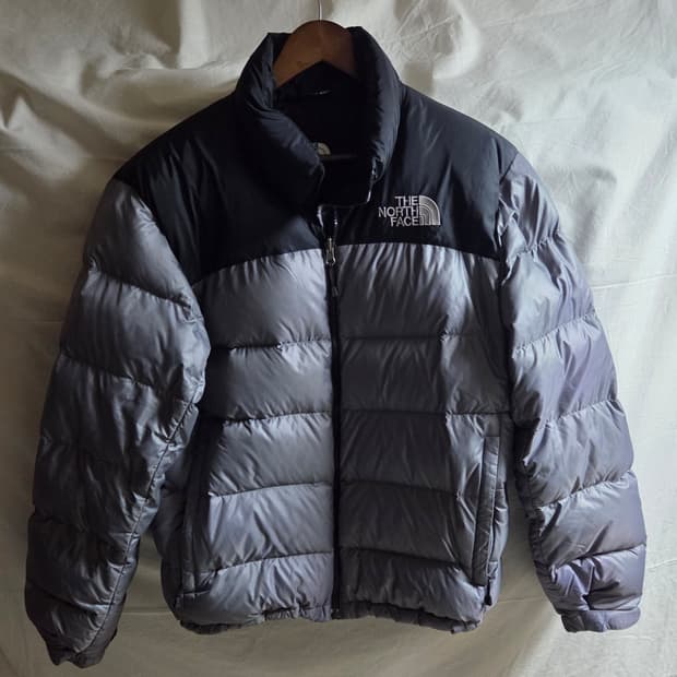 노스페이스 700 눕시2 패딩 블랙/그레이 M(실측 100~105)