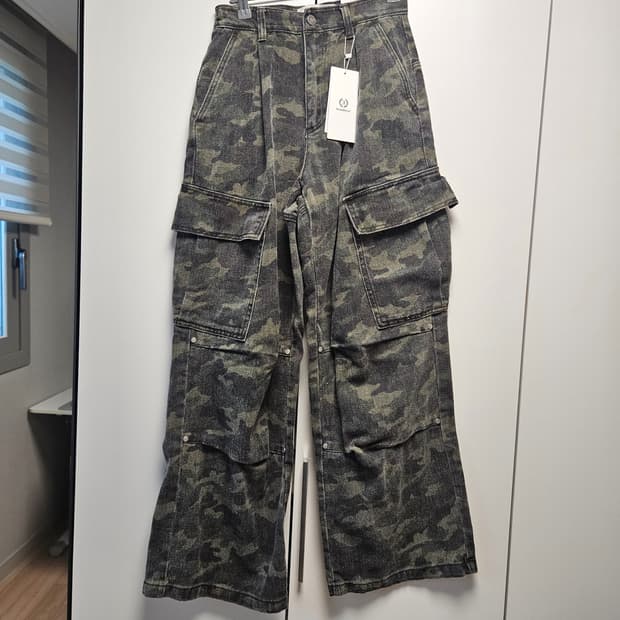 어반드레스 카모 카고팬츠 xxs