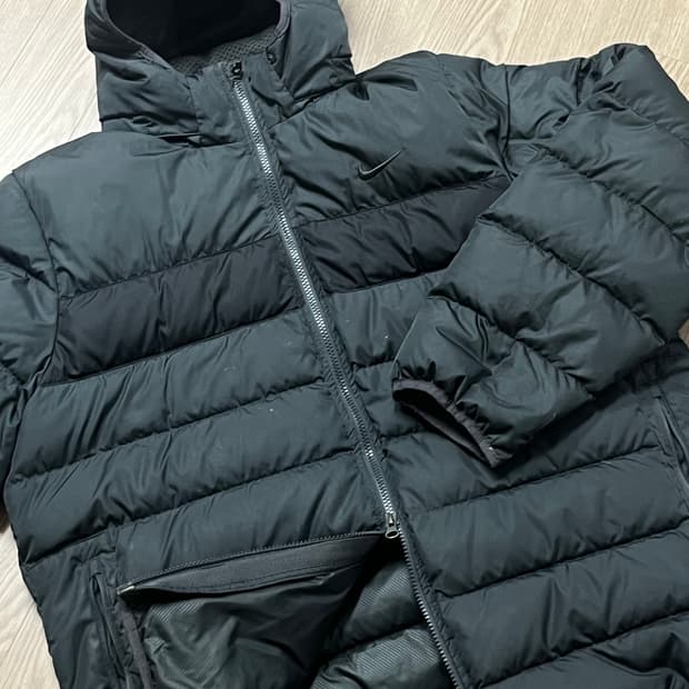 나이키 스톰핏 투웨이 경량 후드패딩