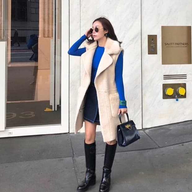 아브컬렉션(AVV COLLECTION) 에코퍼 베스트 무스탕 새상품 