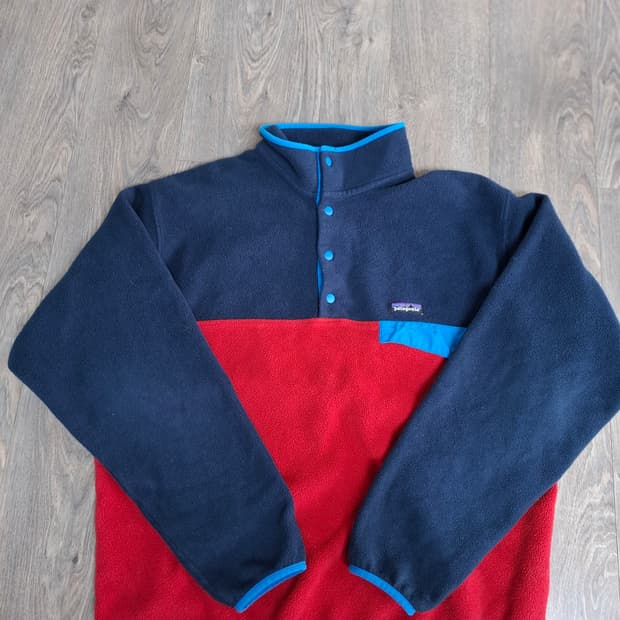 L 파타고니아 신칠라 플리스 풀오버 네이비/레드