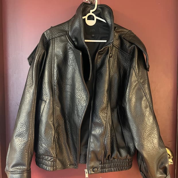 자라 페이크레더 가죽자켓 S사이즈