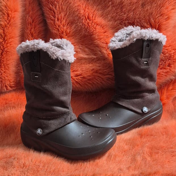 크록스 퍼 부츠 털부츠 방한화 W6 미사용보관품