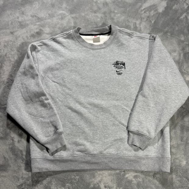 나이키X스투시 월드투어 맨투맨