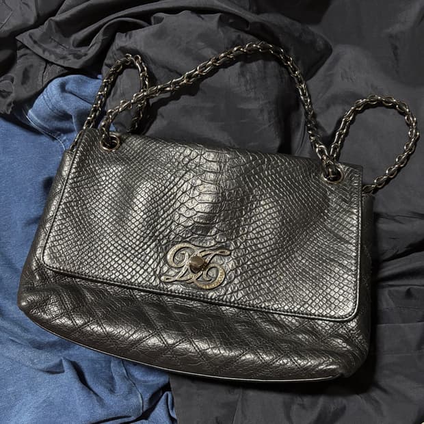 vintage daks leather black shoulder bag