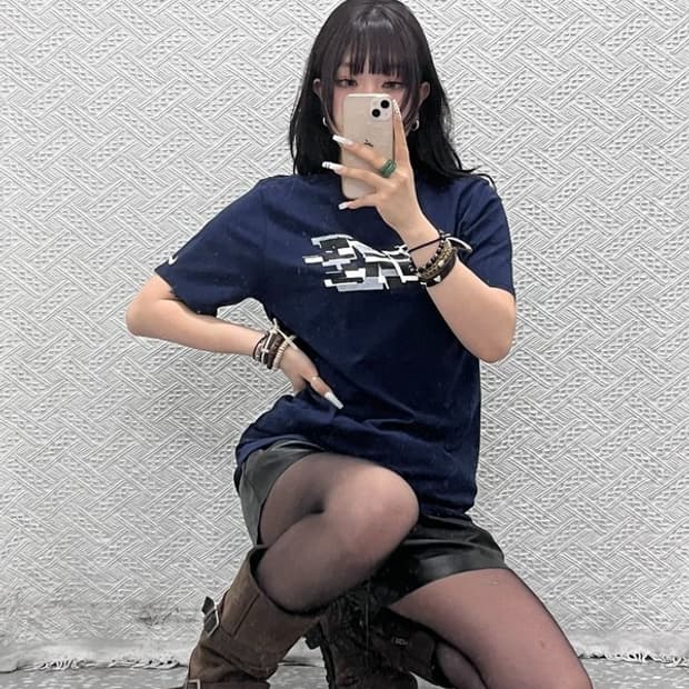 나이키 올드스쿨 스트릿 펑크 그래픽로고 반팔티 M C10893