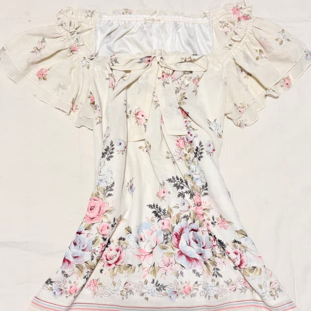 레스트로즈 플라워 리본 블라우스 모리걸 로걀탑 페어리