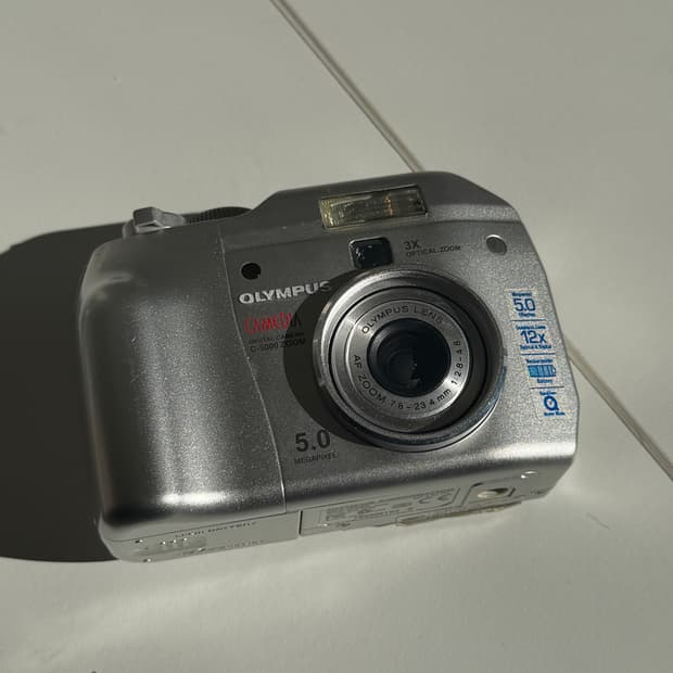올림푸스 CAMEDIA C-5000 ZOOM 5.0MP 디카