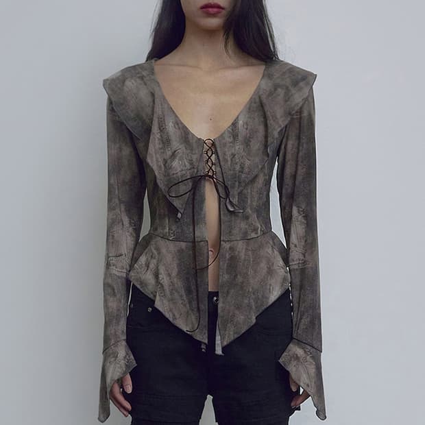 RUFFLE BLOUSE, BROWN