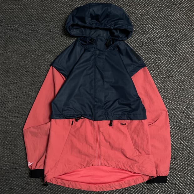 언더아머 우먼스 나일론 경량 윈드 브레이커 바람막이o 5149