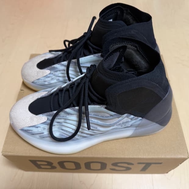 ADIDAS YZY QNTM 이지 퀀텀 275