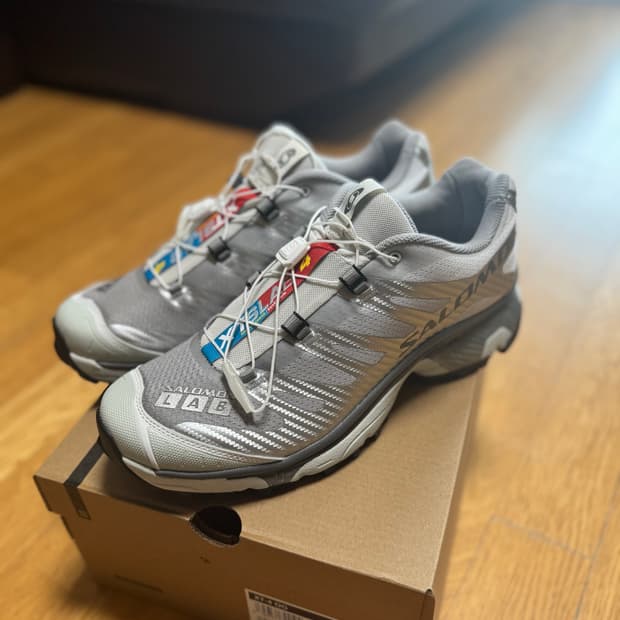 살로몬 XT-4 OG 샤크스킨 던 블루 285