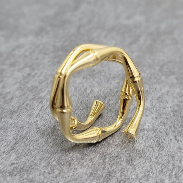 unique ring