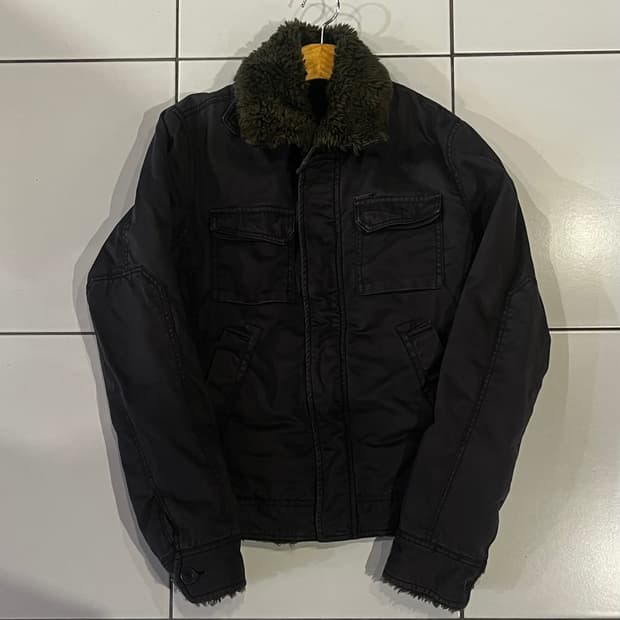 디젤 빈티지 쉐르파 멀티포켓 자켓