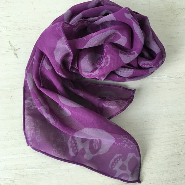 skull pattern scarf