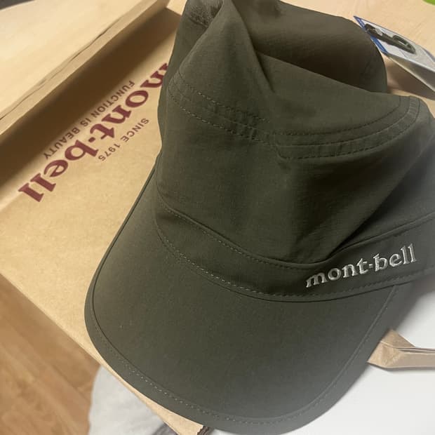 몽벨  모자 (여름용,나일론 소재,카키색상)