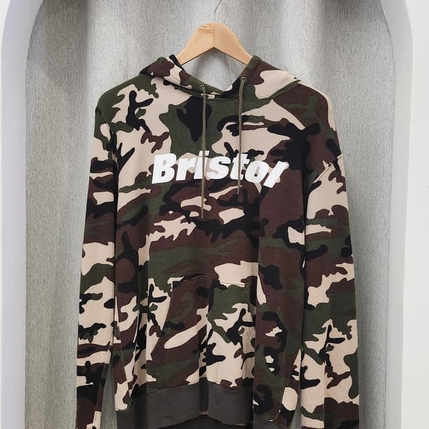 F.C.R.B. CAMOUFLAGE STAR PULLOVER HOODY