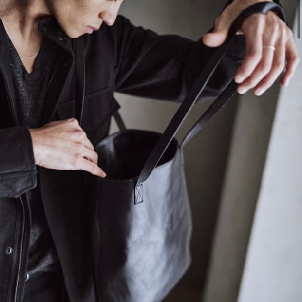 모노프리베 레더 토트백 