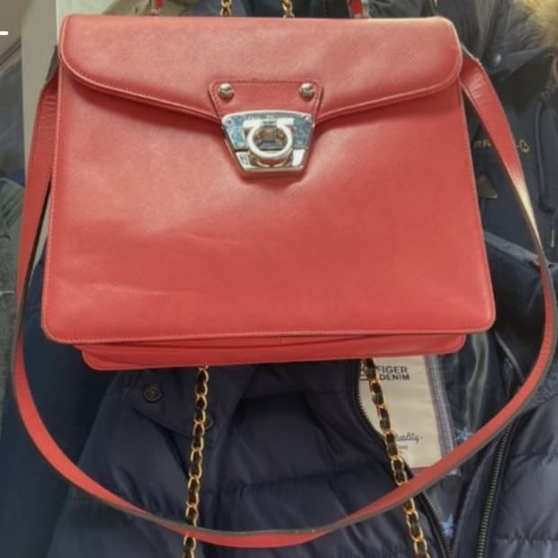 Salvatore Ferragamo] 페라가모 정품 간치니 사피아노 숄더