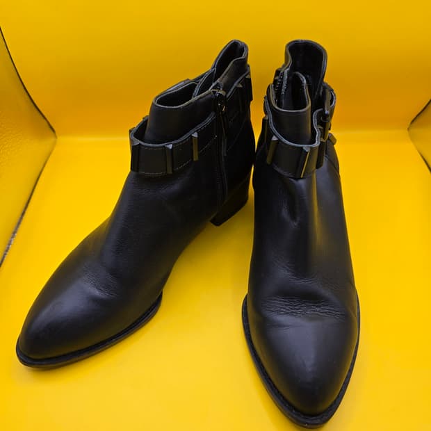 러브바바라 가죽 앵클부츠 230 / 굽4cm