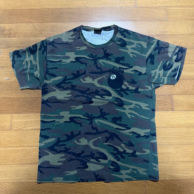 스투시 8볼 카모 티셔츠