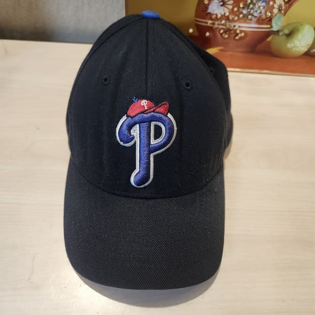 🧢 "MLB 정품 P로고 레드캡 볼캡 (XS~S) / 귀여운 감성템"
