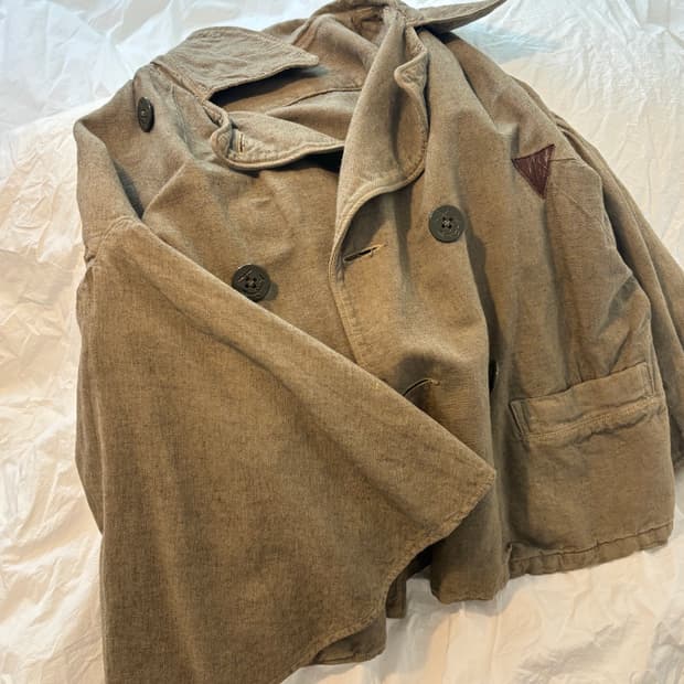 캐피탈 여성 자켓