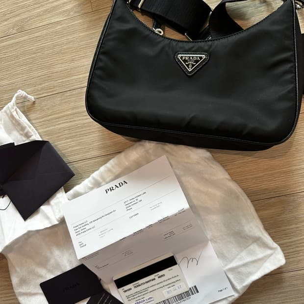 프라다 리나일론 백