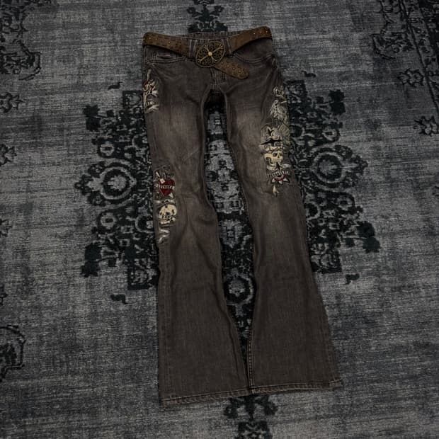 Custom culture 00s embroided boots cut d