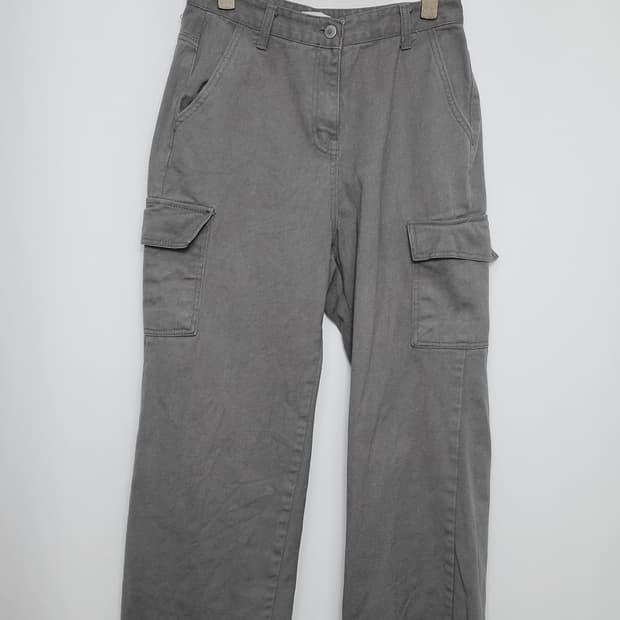 카고 팬츠 (Cargo Pants)