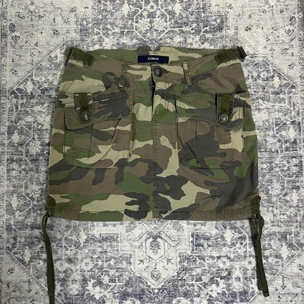 00's Antique Button Camo Strap Skirt