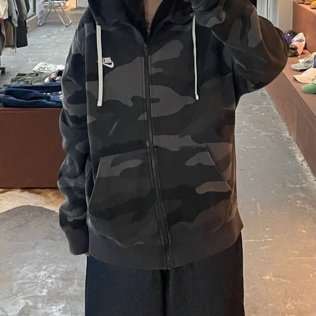 나이키 스포츠웨어 클럽 카모 후드집업 H2166