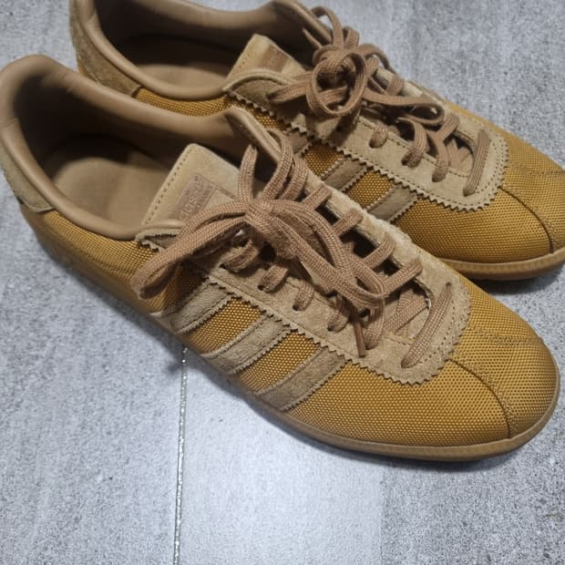 아디다스 버뮤다 메사 브라운 데저트 270