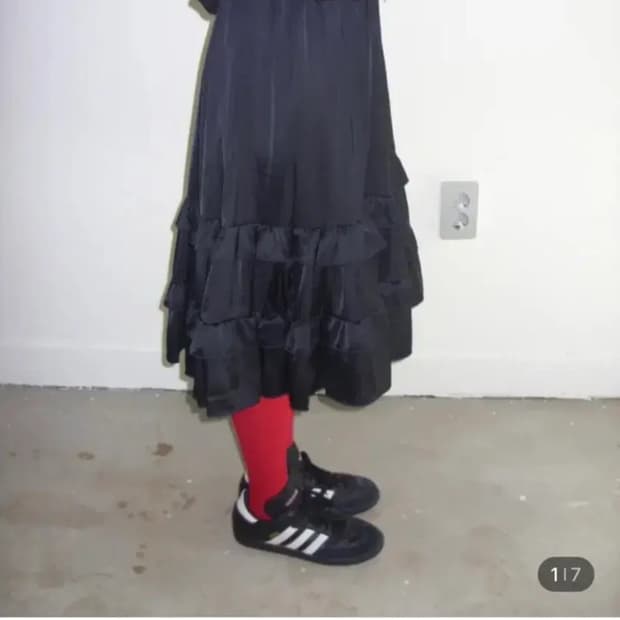 err 실크 화이트 스커트