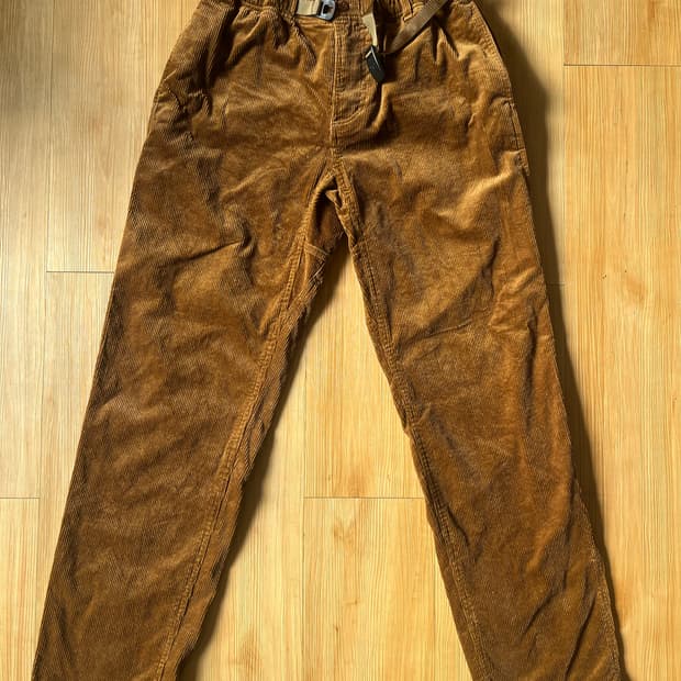 그라미치 G팬츠 코듀로이 s사이즈 팝니다