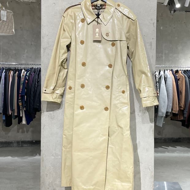 버버리 라이트 옐로우 코팅 더블 브레스티드 코트