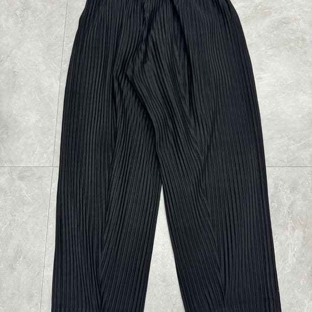 옴므 플리세 이세이 미야케 23SS