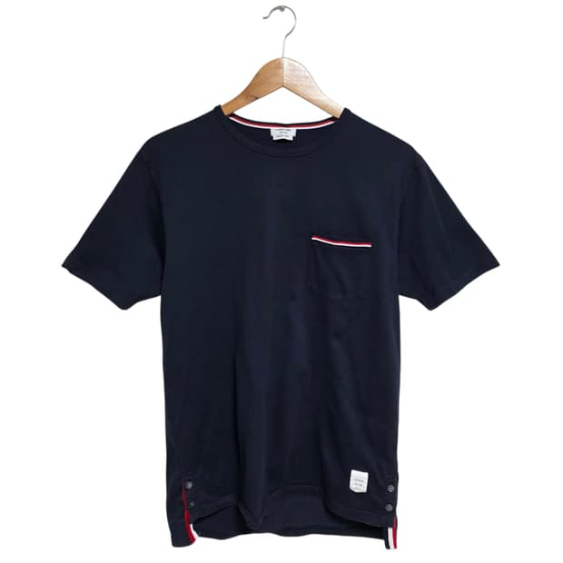 톰브라운 포켓삼선 반팔 티셔츠