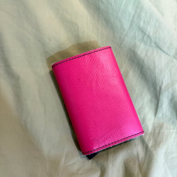 프라이탁 시크리드 지갑 올핑크 (최상급)