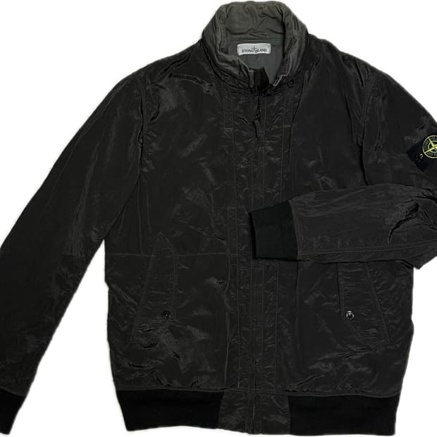 스톤아일랜드 나일론 메탈 타이벡 쉴드 자켓