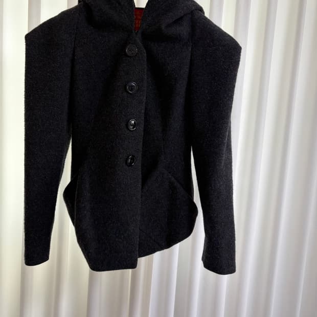 비비안웨스트우드 레드라벨 후드코트