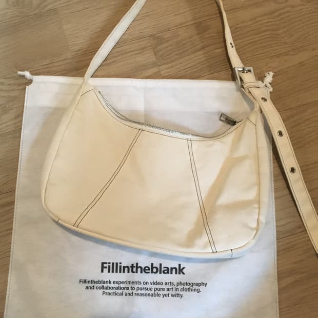 필인더블랭크 캔버스 스티치 호보백 