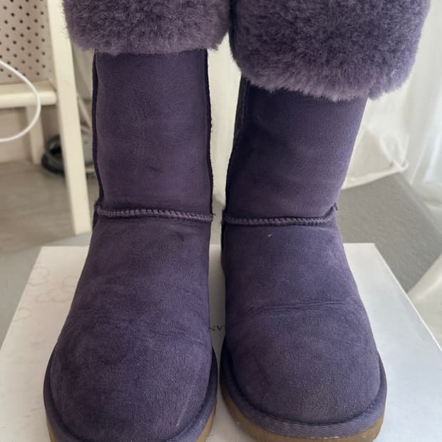 UGG 본사 매장 어그 희귀템 바이올렛 230