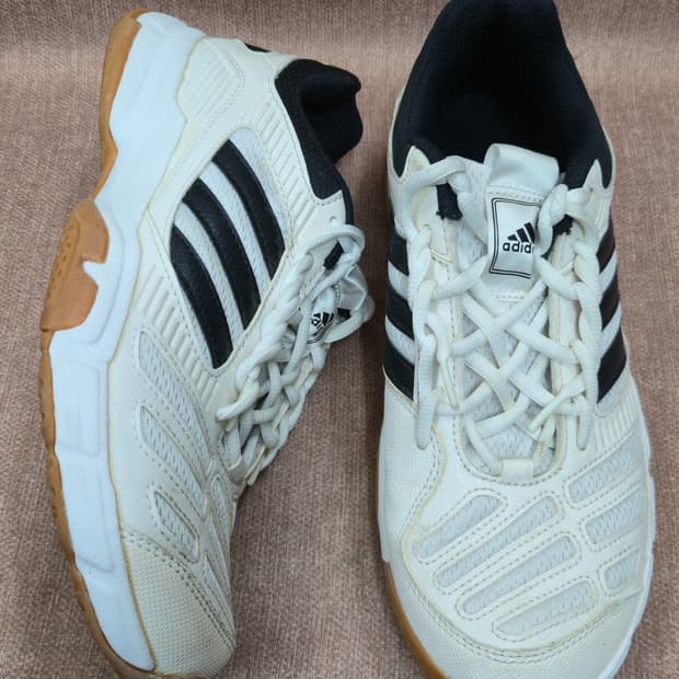 아디다스 265mm-  스피드코트  인도어 실내운동화 배드민턴화